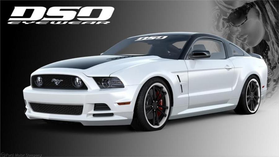  Ford Mustang at SEMA 2012 года  (фото 2 из 4)
